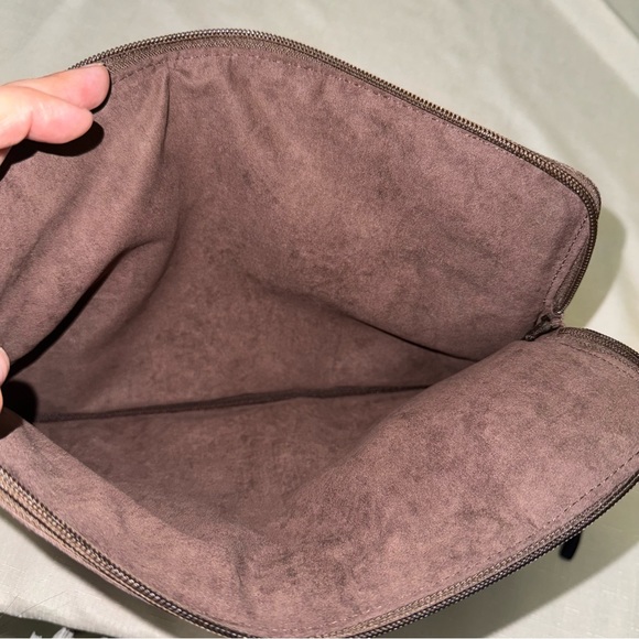 Brown Two Toned iPad/ tablet Soft Case - Picture 6 of 7